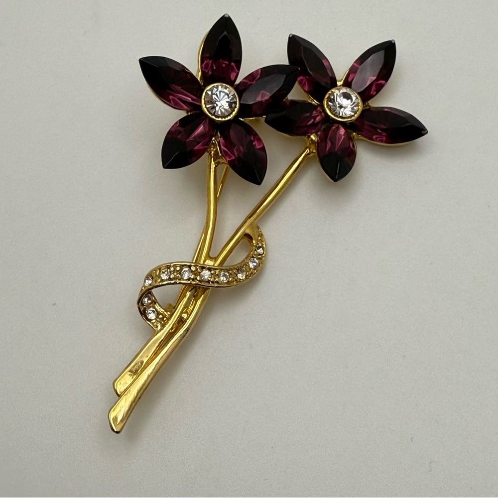 Vtg Bouquet Floral Gold Tone Purple Clear Crystal Pin Brooch